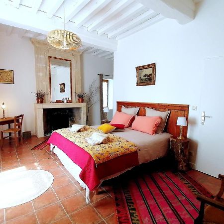 Bed and Breakfast Domaine De Gaia, Piscine, Petanque, Ping Pong, Proche Saint-Emilion Guillac  Екстер'єр фото