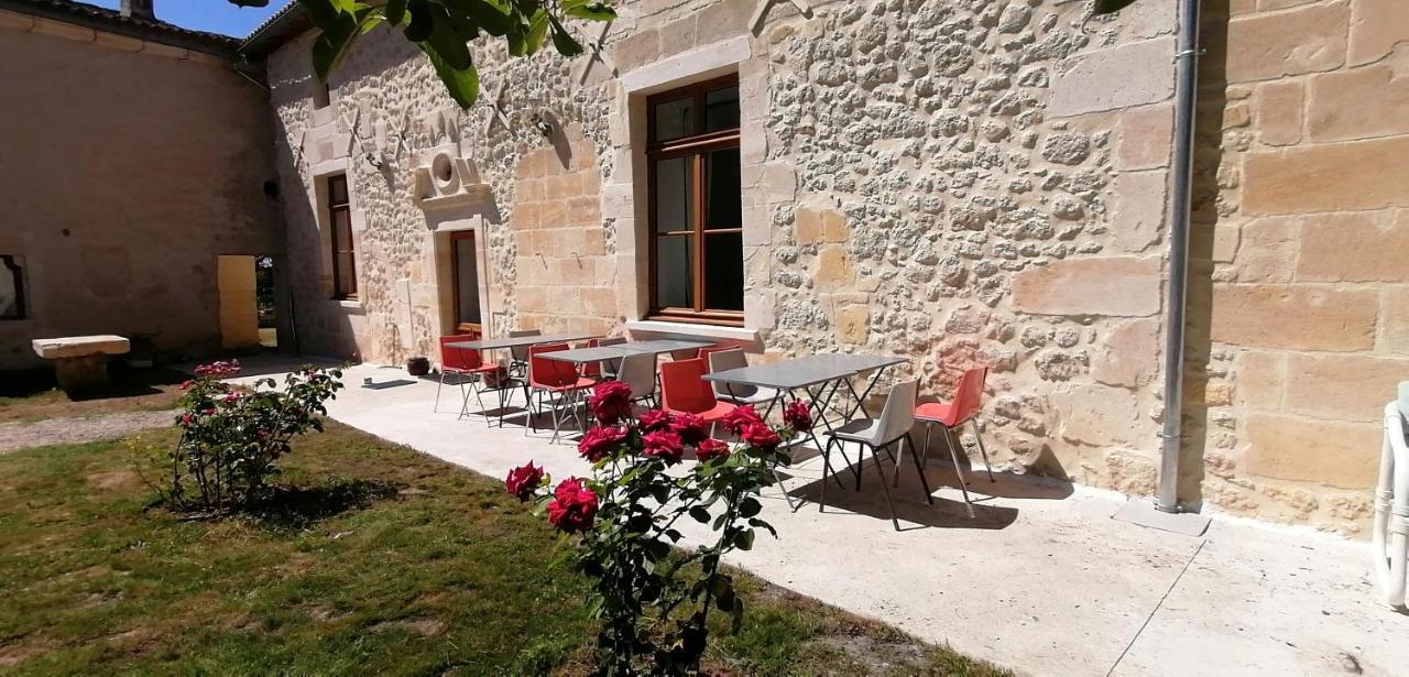 Bed and Breakfast Domaine De Gaia, Piscine, Petanque, Ping Pong, Proche Saint-Emilion Guillac  Екстер'єр фото