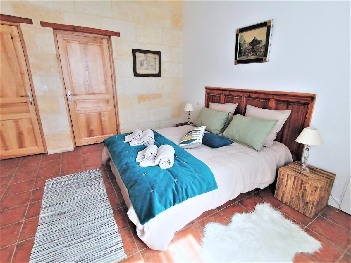 Bed and Breakfast Domaine De Gaia, Piscine, Petanque, Ping Pong, Proche Saint-Emilion Guillac  Екстер'єр фото