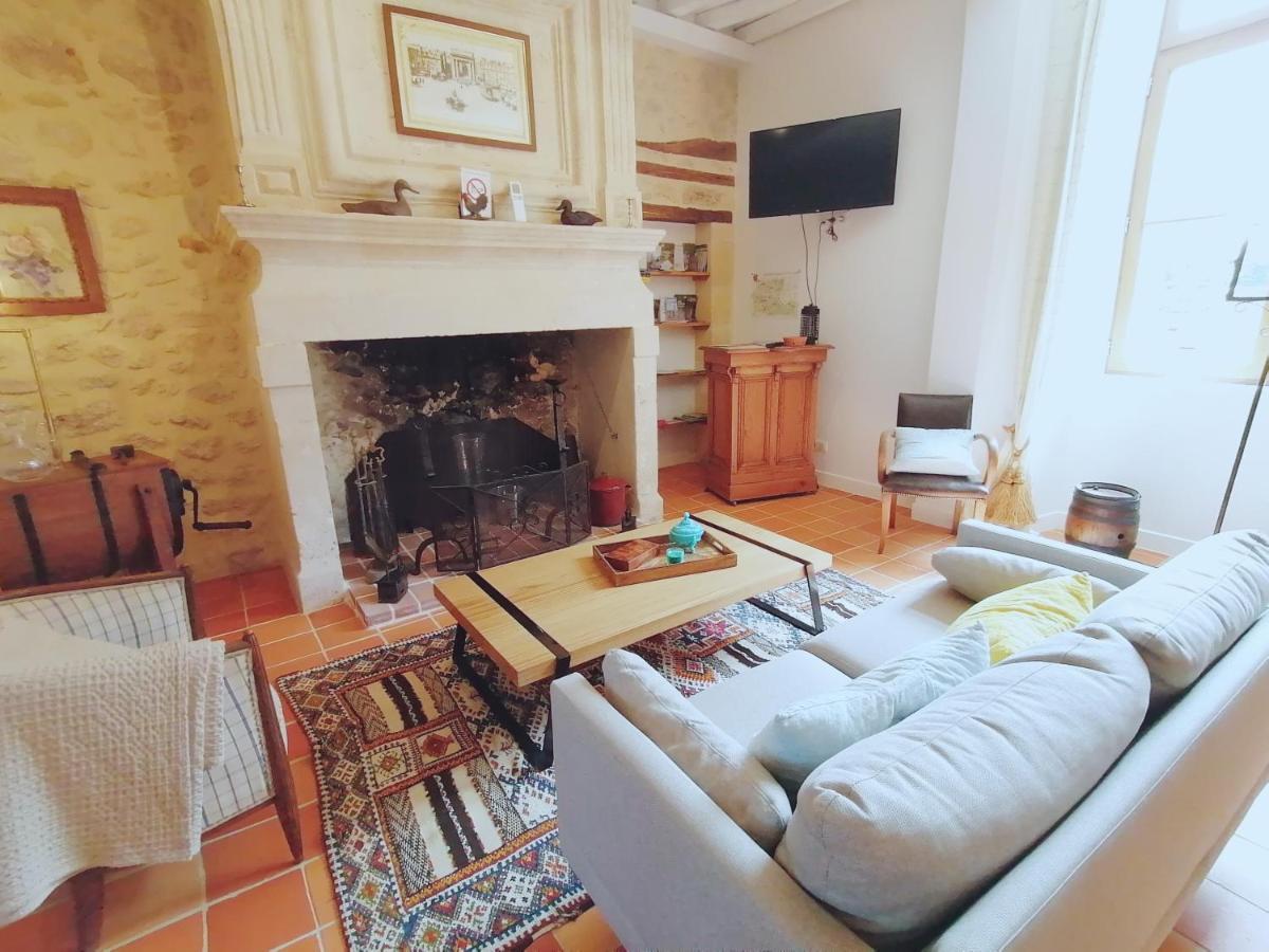 Bed and Breakfast Domaine De Gaia, Piscine, Petanque, Ping Pong, Proche Saint-Emilion Guillac  Екстер'єр фото