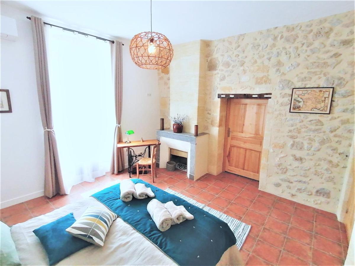 Bed and Breakfast Domaine De Gaia, Piscine, Petanque, Ping Pong, Proche Saint-Emilion Guillac  Екстер'єр фото